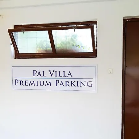 Pál - Premium -
